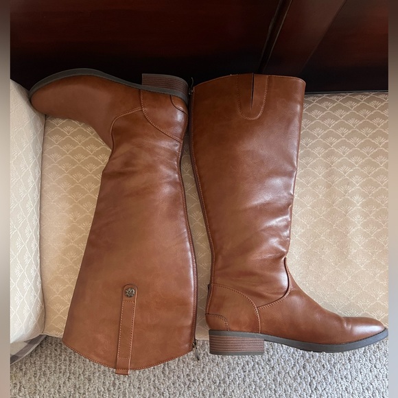 Brown Riding Boots - Picture 2 of 8